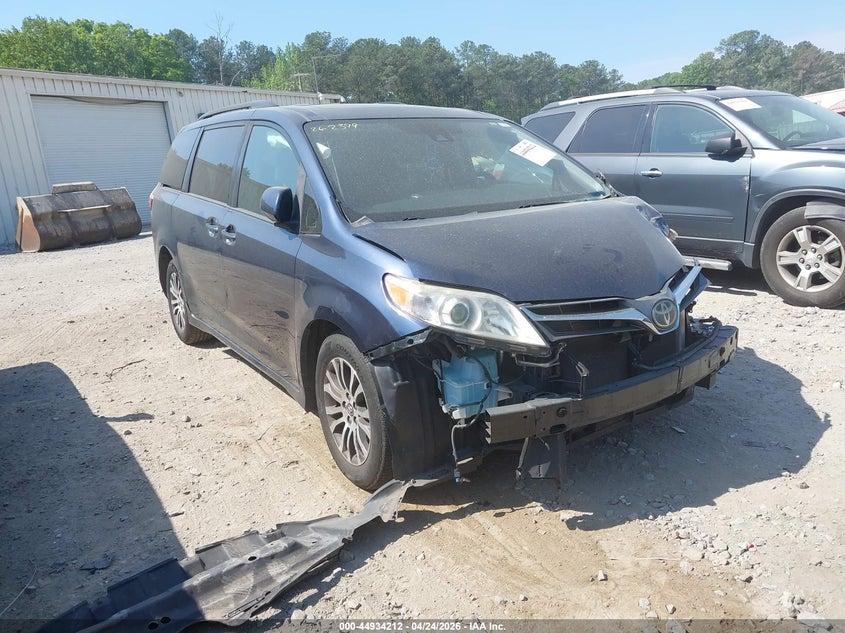 2019 Toyota Sienna VIN 5TDYZ3DC6KS996788 IAAI salvage auction — LEFT FRONT, Salvage (Georgia), sold $3,700 on 2026-07-14 (photo 1)