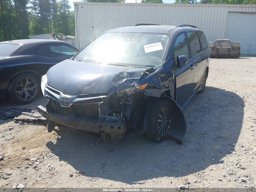 2019 Toyota Sienna VIN 5TDYZ3DC6KS996788 IAAI salvage auction — LEFT FRONT, Salvage (Georgia), sold $3,700 on 2026-07-14 (photo 2)