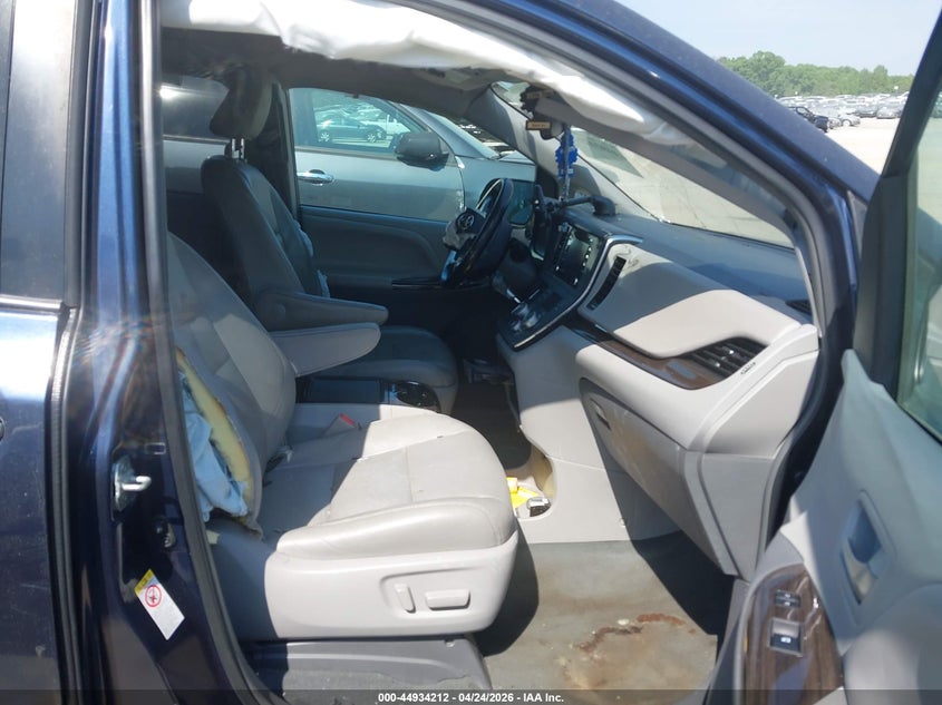 2019 Toyota Sienna VIN 5TDYZ3DC6KS996788 IAAI salvage auction — LEFT FRONT, Salvage (Georgia), sold $3,700 on 2026-07-14 (photo 5)
