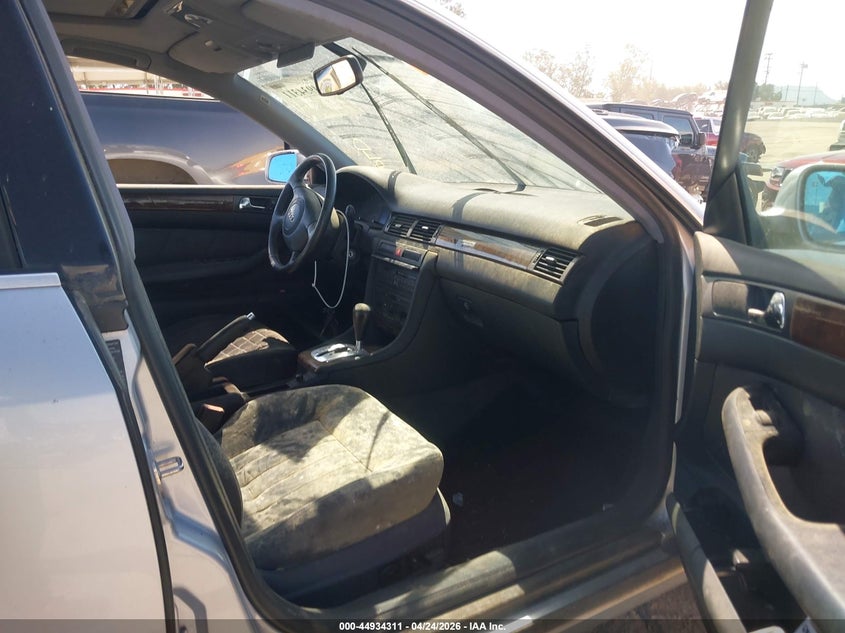 1999 Audi A6 VIN WAUBA24B2XN062183 IAAI salvage auction — BIO HAZARD, Salvage (California), sold $200 on 2026-07-08 (photo 5)