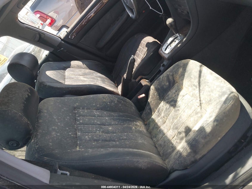 1999 Audi A6 VIN WAUBA24B2XN062183 IAAI salvage auction — BIO HAZARD, Salvage (California), sold $200 on 2026-07-08 (photo 6)