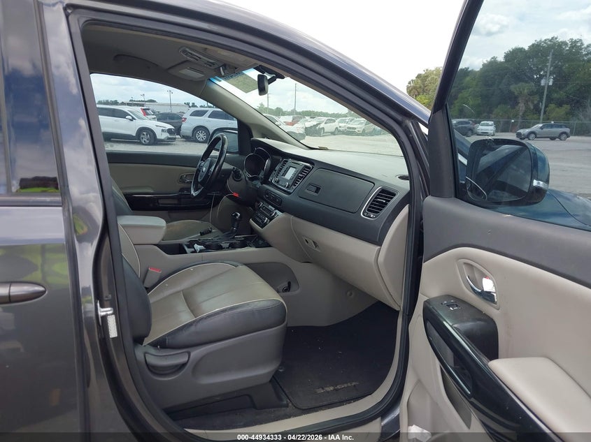 2016 Kia SEDONA VIN KNDMC5C13G6159337 IAAI salvage auction — NORMAL WEAR, Salvage Title, sold $1,800 on 2026-07-29 (photo 5)