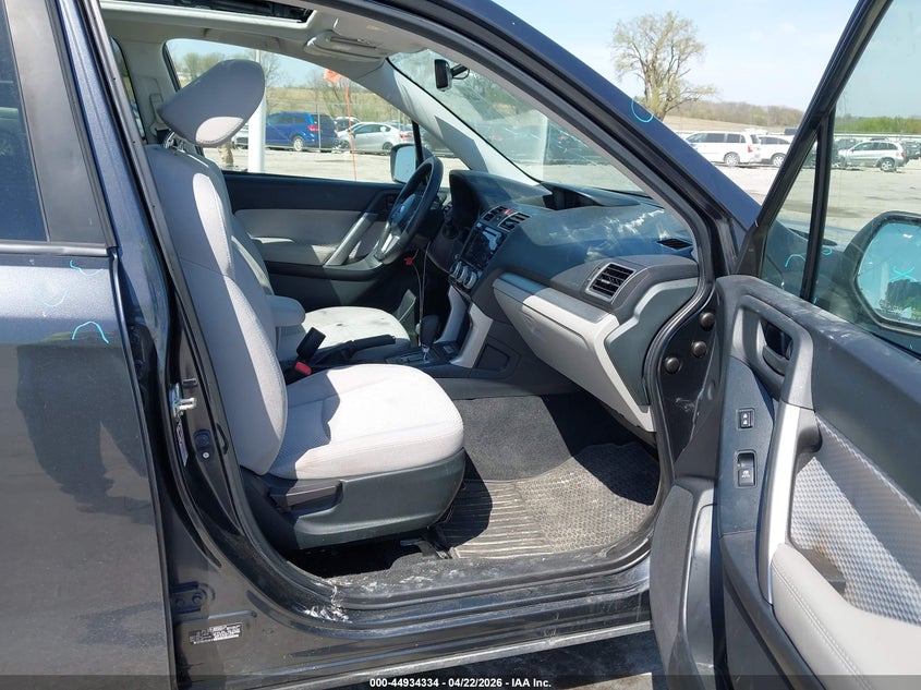 2017 Subaru Forester VIN JF2SJAEC2HH480877 IAAI salvage auction — HAIL, Salvage (Iowa), sold $2,100 on 2026-07-14 (photo 5)