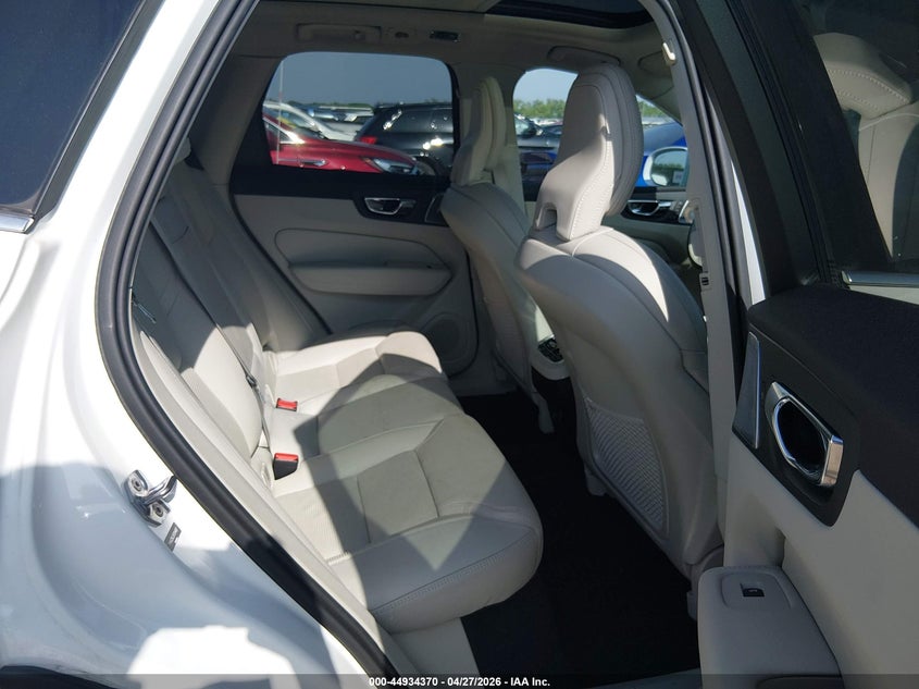 2019 Volvo Xc60 VIN YV4A22RL2K1344687 IAAI salvage auction — REAR END, Original (Texas), sold $8,500 on 2026-07-14 (photo 8)
