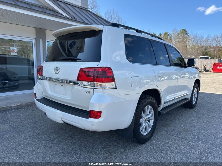2017 Toyota Land cruiser VIN JTMCY7AJ7H4052946 IAAI salvage auction — NORMAL WEAR, Clear (Illinois), sold $37,500 on 2026-07-08 (photo 4)