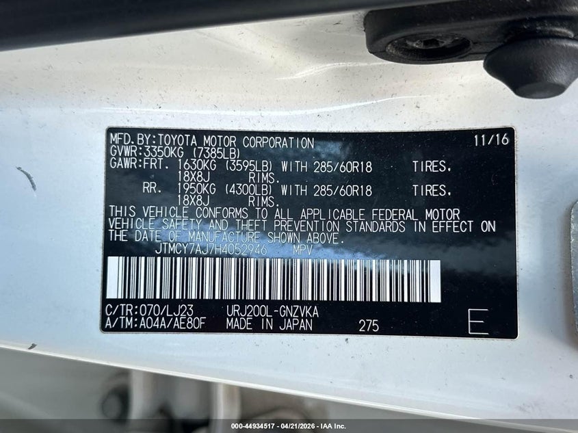 2017 Toyota Land cruiser VIN JTMCY7AJ7H4052946 IAAI salvage auction — NORMAL WEAR, Clear (Illinois), sold $37,500 on 2026-07-08 (photo 9)