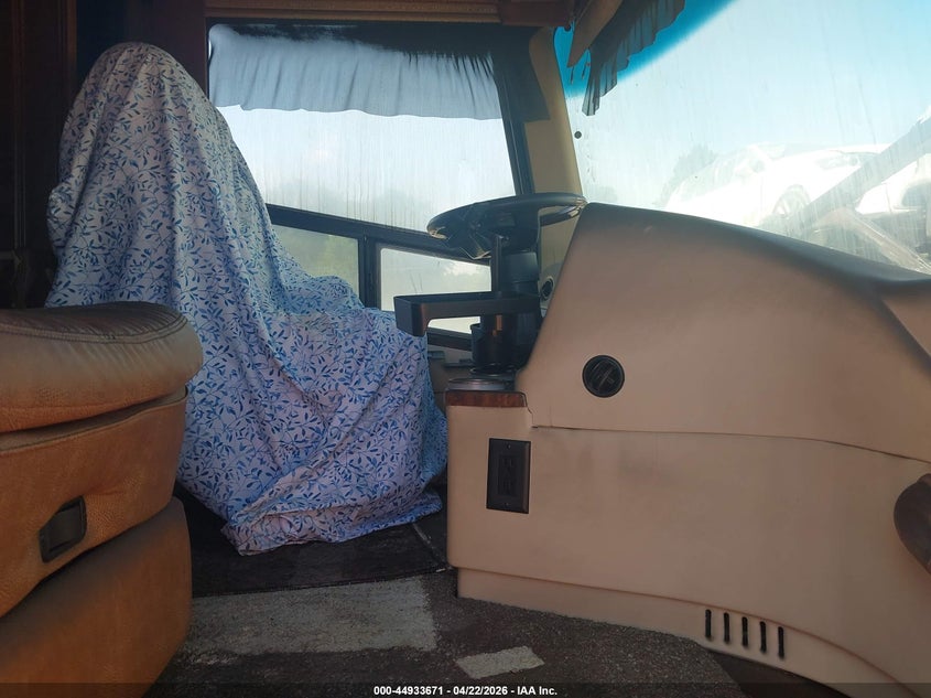 2018 Spartan Motorhome VIN 4VZAU1D97JC083285 IAAI salvage auction — Burn Interior, Salvage (North Carolina), sold $50,500 on 2026-07-23 (photo 5)