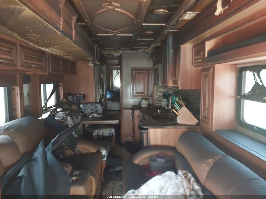 2018 Spartan Motorhome VIN 4VZAU1D97JC083285 IAAI salvage auction — Burn Interior, Salvage (North Carolina), sold $50,500 on 2026-07-23 (photo 7)