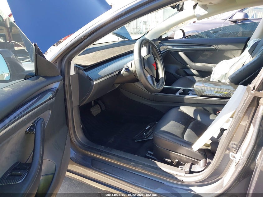 2023 Tesla Model 3 VIN 5YJ3E1EA6PF692010 IAAI salvage auction — SIDE, Salvage (Arizona), sold $4,750 on 2026-07-10 (photo 5)