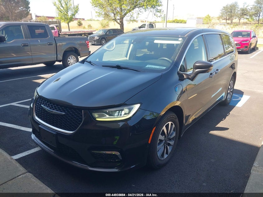 2023 Chrysler Pacifica VIN 2C4RC1L79PR518248 IAAI salvage auction — NORMAL WEAR, SF97 (Virginia), sold $11,850 on 2026-07-31 (photo 2)
