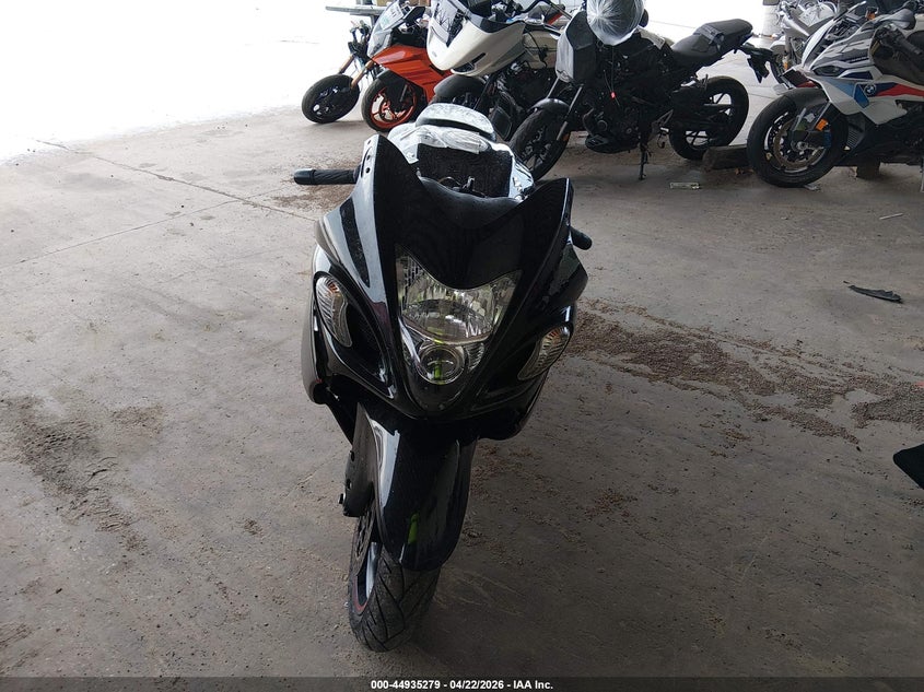 2016 Suzuki Gsx1300 VIN JS1GX72B5G2100816 IAAI salvage auction — FRONT & REAR, Salvage (Texas), sold $1,750 on 2026-07-29 (photo 5)