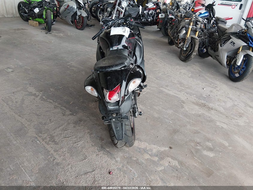 2016 Suzuki Gsx1300 VIN JS1GX72B5G2100816 IAAI salvage auction — FRONT & REAR, Salvage (Texas), sold $1,750 on 2026-07-29 (photo 6)