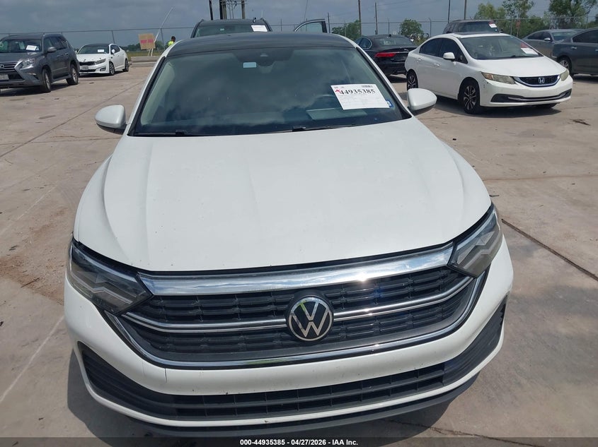 2024 Volkswagen Jetta VIN 3VW7M7BU7RM020006 IAAI salvage auction — FRONT END, Original (Texas), sold $11,100 on 2026-07-10 (photo 6)