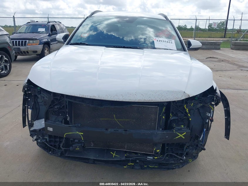 2024 Hyundai Tucson VIN 5NMJB3DE6RH329613 IAAI salvage auction — FRONT END, Salvage Title, sold $6,300 on 2026-07-10 (photo 6)