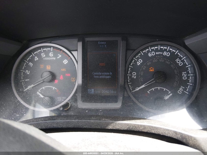 2017 Toyota Tacoma VIN 5TFCZ5AN0HX052502 IAAI salvage auction — FRONT & REAR, Salvage (South Carolina), sold $3,550 on 2026-07-08 (photo 7)