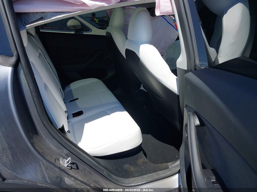2025 Tesla Model y VIN 7SAYGDEE1SF297457 IAAI salvage auction — FRONT END, Salvage Title, sold $13,100 on 2026-07-23 (photo 8)