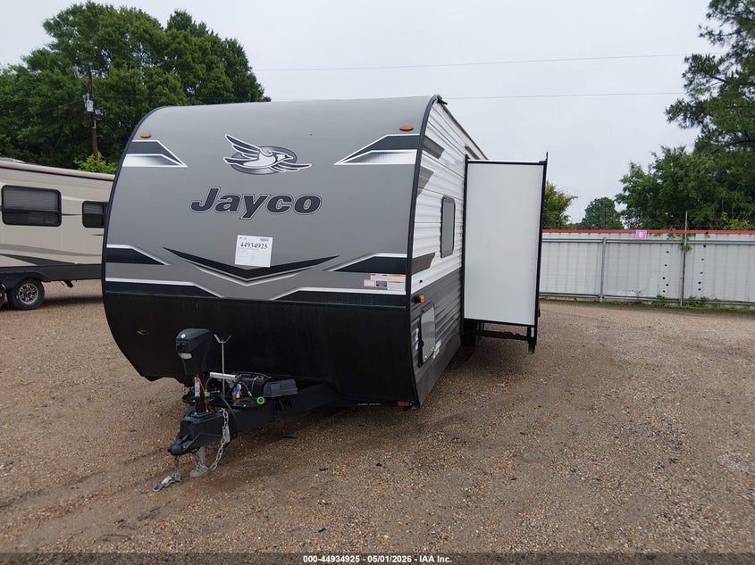 2023 Jayco Jayfl184bh VIN 1UJBC0BR7P17S0489 IAAI salvage auction — ROOF, Salvage (Louisiana), sold $25 on 2026-07-29 (photo 2)