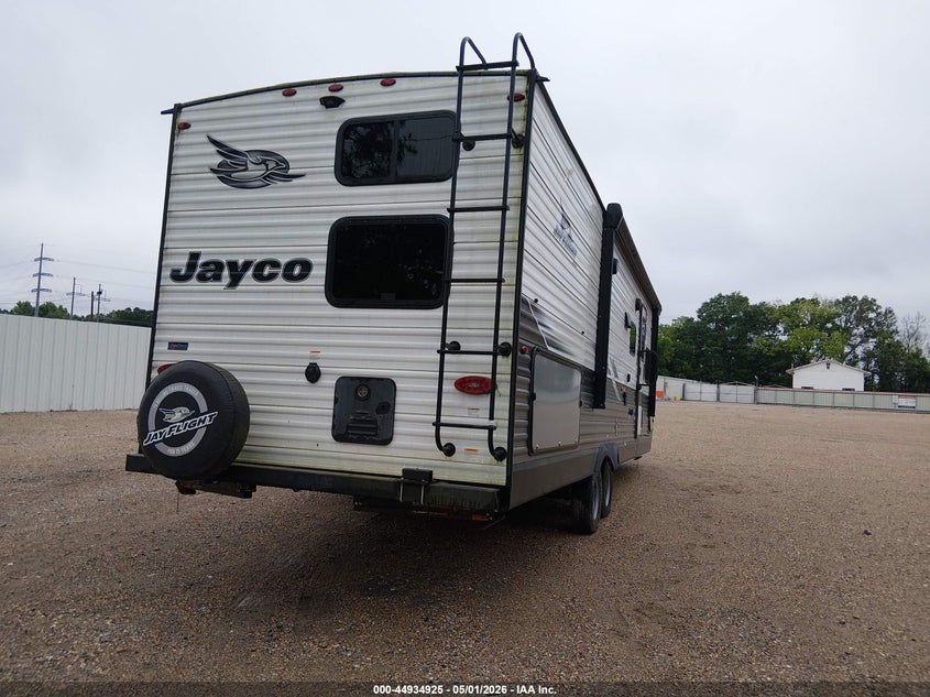 2023 Jayco Jayfl184bh VIN 1UJBC0BR7P17S0489 IAAI salvage auction — ROOF, Salvage (Louisiana), sold $25 on 2026-07-29 (photo 4)