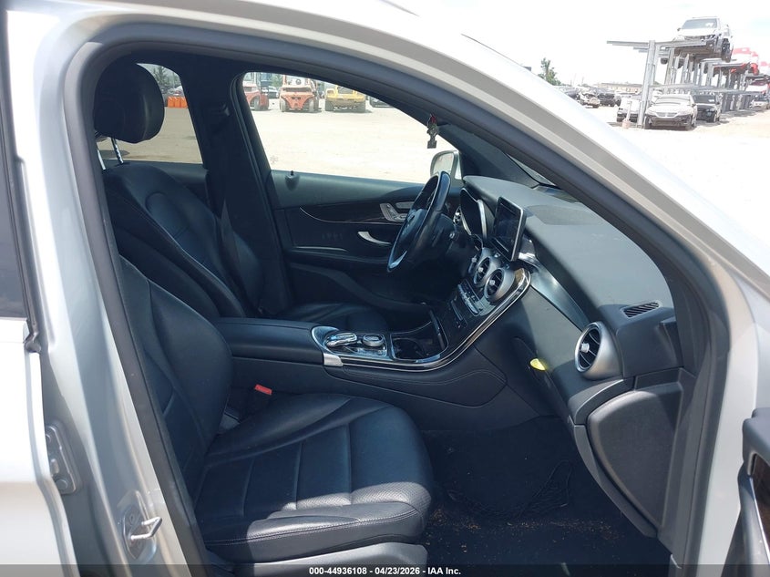2017 Mercedes-benz Glc VIN WDC0G4JB7HF140794 IAAI salvage auction — REAR END, Rebuildable (Florida), sold $6,050 on 2026-07-28 (photo 5)