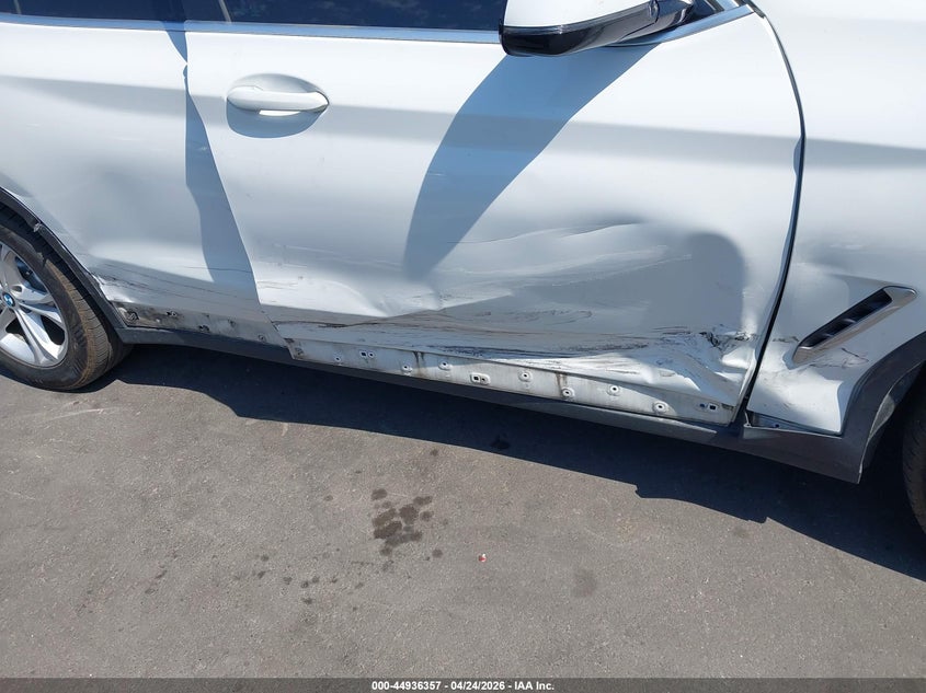 2020 BMW X3 VIN 5UXTY5C0XLLT32141 IAAI salvage auction — RIGHT SIDE, Salvage Title, sold $7,800 on 2026-07-29 (photo 6)