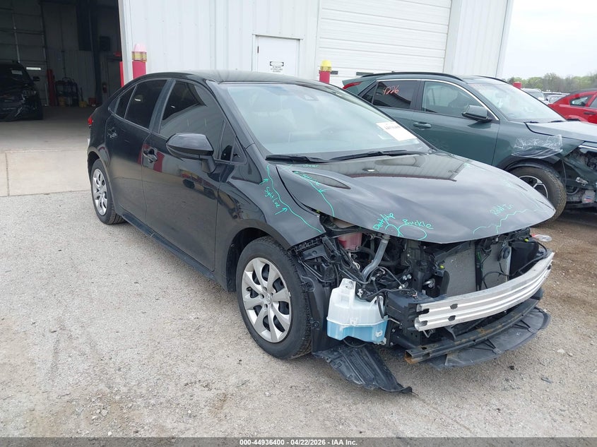 2021 Toyota Corolla VIN JTDEPMAE1MJ189647 IAAI salvage auction — FRONT & REAR, Salvage (Illinois), sold $5,350 on 2026-07-07 (photo 1)