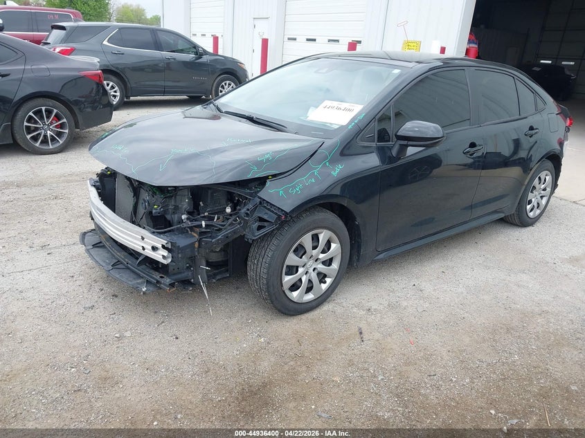 2021 Toyota Corolla VIN JTDEPMAE1MJ189647 IAAI salvage auction — FRONT & REAR, Salvage (Illinois), sold $5,350 on 2026-07-07 (photo 2)