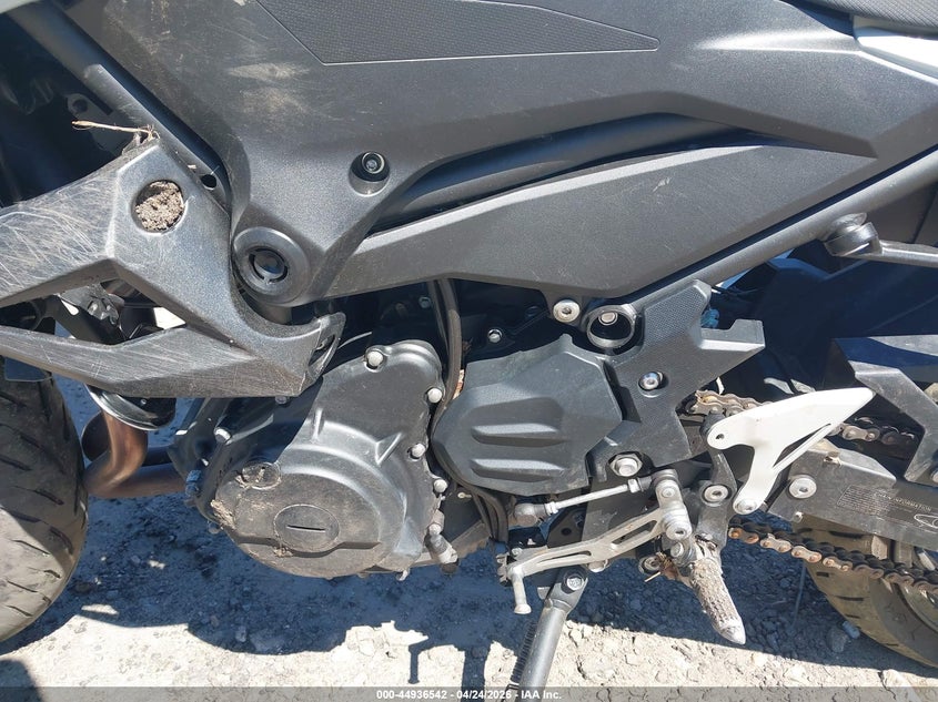 2023 Kawasaki Er VIN JKAERKD15PDAR4001 IAAI salvage auction — FRONT END, Salvage Title, sold $475 on 2026-07-21 (photo 9)