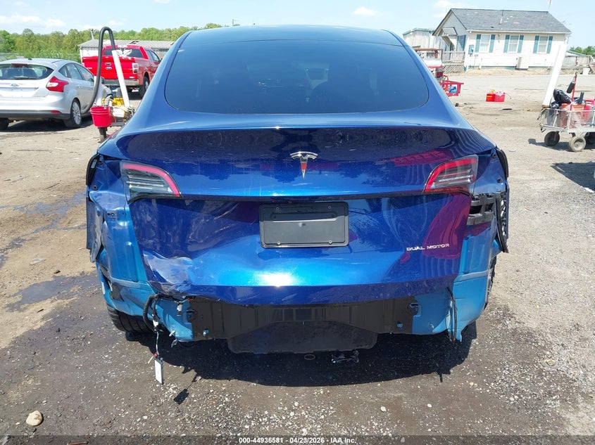 2022 Tesla Model y VIN 7SAYGDEE5NA005049 IAAI salvage auction — REAR END, Salvage Title, sold $11,150 on 2026-07-20 (photo 6)