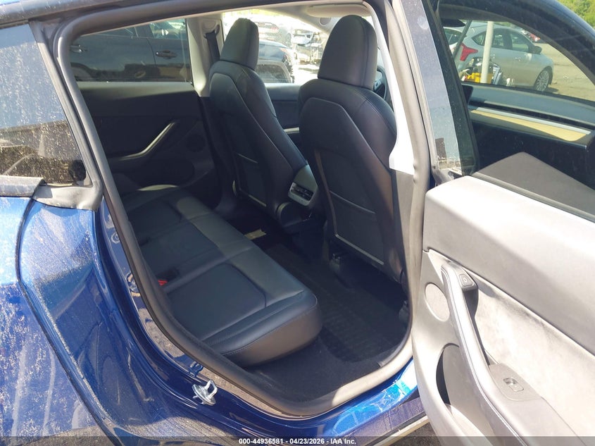 2022 Tesla Model y VIN 7SAYGDEE5NA005049 IAAI salvage auction — REAR END, Salvage Title, sold $11,150 on 2026-07-20 (photo 8)