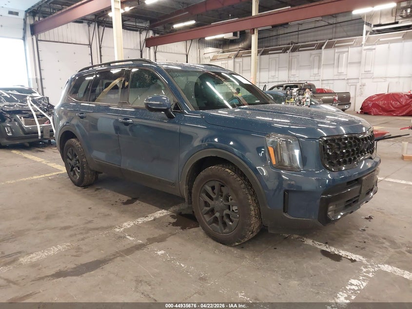 2025 Kia Telluride VIN 5XYP5DGC8SG648903 IAAI salvage auction — LEFT REAR, Salvage (Oregon), sold $20,250 on 2026-07-13 (photo 1)