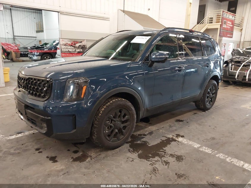 2025 Kia Telluride VIN 5XYP5DGC8SG648903 IAAI salvage auction — LEFT REAR, Salvage (Oregon), sold $20,250 on 2026-07-13 (photo 2)