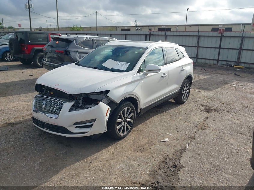 2019 Lincoln Mkc VIN 5LMCJ3D92KUL03399 IAAI salvage auction — FRONT END, Salvage Title, sold $2,600 on 2026-07-17 (photo 2)
