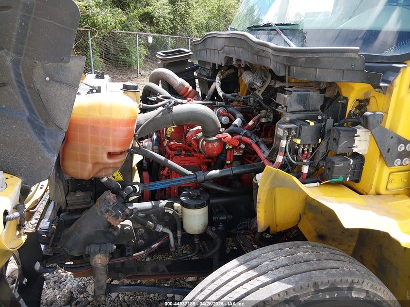 2018 International VIN 3HAMMMMN1JL543313 IAAI salvage auction — REPOSSESSION, Clear (Florida), sold $9,600 on 2026-07-08 (photo 9)
