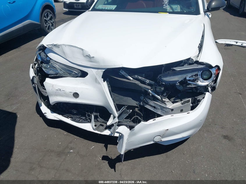 2021 Alfa romeo Giulia VIN ZARFAMBNXM7649833 IAAI salvage auction — FRONT END, Wait Title, sold $500 on 2026-07-24 (photo 6)