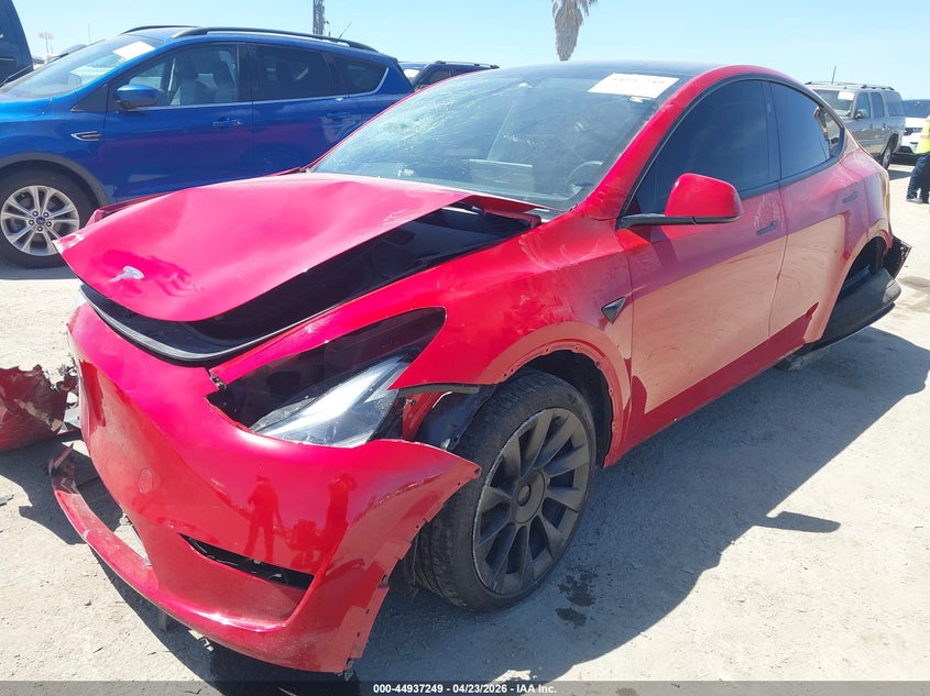 2023 Tesla Model y VIN 7SAYGDEE3PF920942 IAAI salvage auction — FRONT END, Wait Title, sold $5,500 on 2026-07-16 (photo 2)