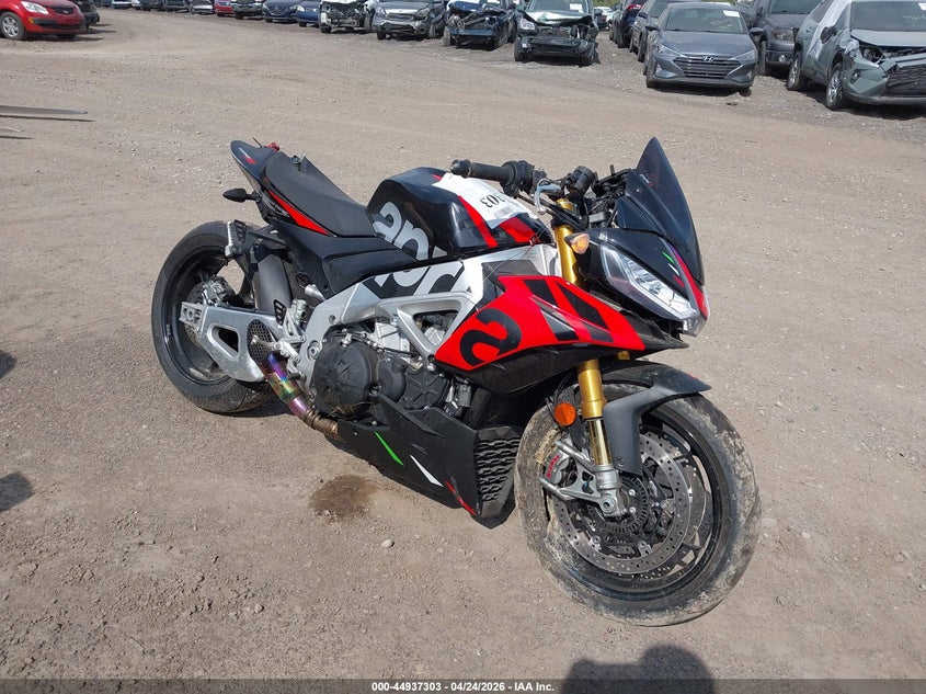 2024 Aprilia Tuono VIN ZD4KZUB04RS001175 IAAI salvage auction — REAR END, Salvage Title, sold $5,500 on 2026-07-21 (photo 1)