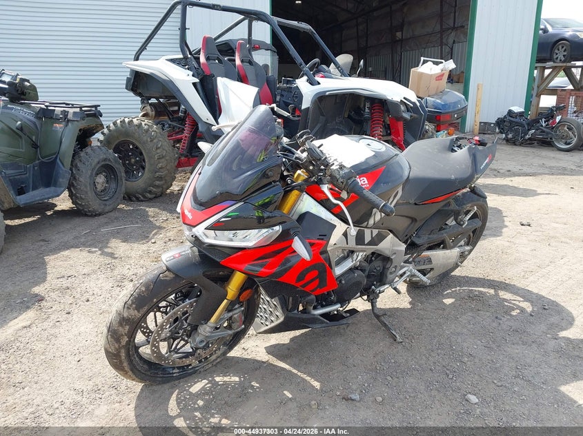 2024 Aprilia Tuono VIN ZD4KZUB04RS001175 IAAI salvage auction — REAR END, Salvage Title, sold $5,500 on 2026-07-21 (photo 2)