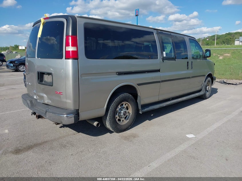 2004 Gmc Savana VIN 1GJHG39U641206468 IAAI salvage auction — REAR END, Salvage (Illinois), sold $850 on 2026-07-09 (photo 4)