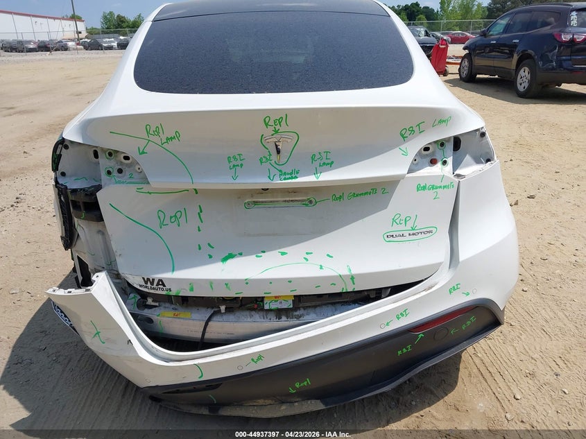 2021 Tesla Model y VIN 5YJYGDEE9MF204846 IAAI salvage auction — REAR END, Salvage Title, sold $9,900 on 2026-07-30 (photo 6)