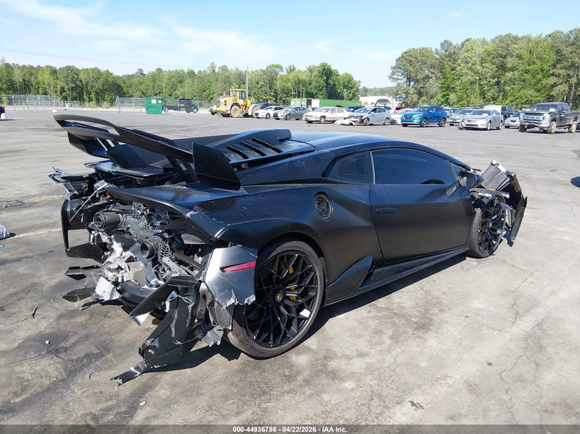 2023 Lamborghini Huracan VIN ZHWUA6ZX6PLA25554 IAAI salvage auction — REAR END, Salvage (Montana), sold $106,000 on 2026-07-22 (photo 4)