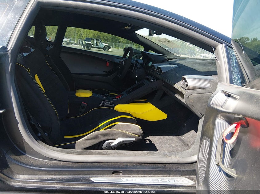 2023 Lamborghini Huracan VIN ZHWUA6ZX6PLA25554 IAAI salvage auction — REAR END, Salvage (Montana), sold $106,000 on 2026-07-22 (photo 5)