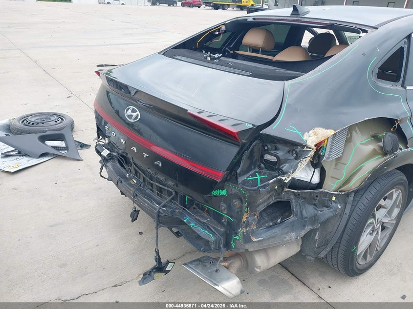 2020 Hyundai Sonata VIN 5NPEF4JA0LH008027 IAAI salvage auction — REAR END, Original (Texas), sold $3,800 on 2026-08-01 (photo 6)