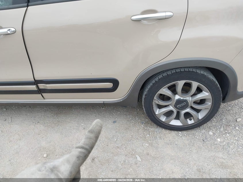 2014 Fiat 500l VIN ZFBCFADH5EZ029193 IAAI salvage auction — FRONT & REAR, Salvage Title, sold $425 on 2026-07-14 (photo 6)