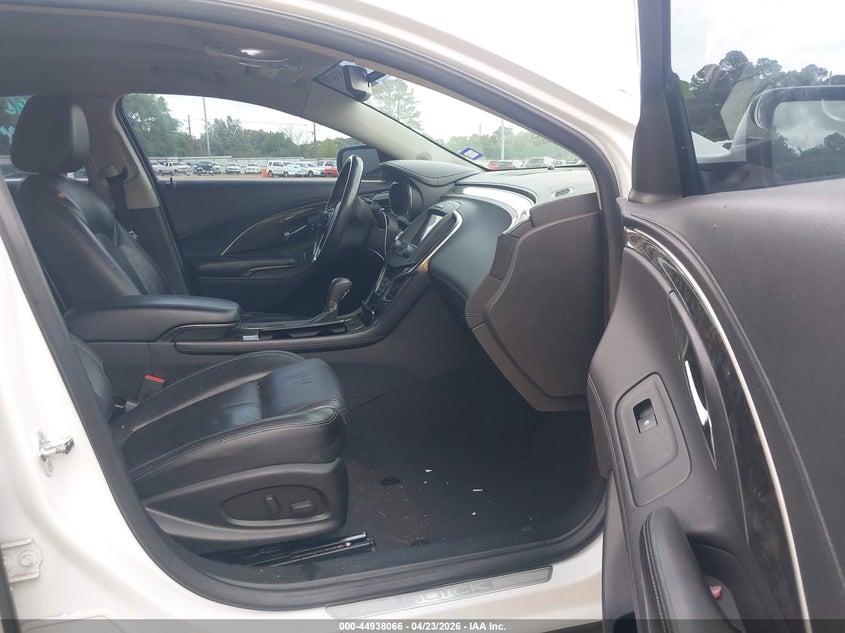 2015 Buick Lacrosse VIN 1G4GB5GR0FF322410 IAAI salvage auction — FRONT END, Salvage (Texas), sold $1,325 on 2026-07-09 (photo 5)