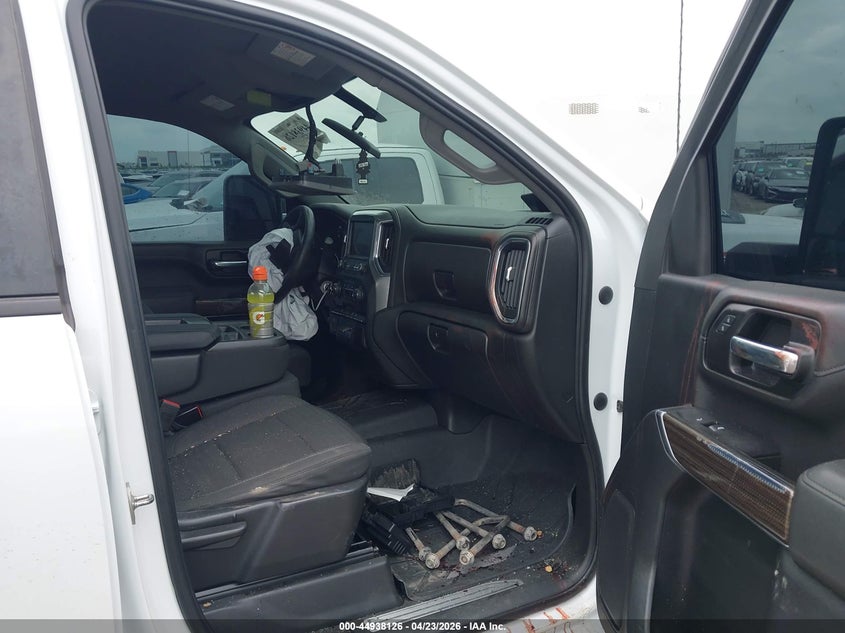 2020 Chevrolet Silverado VIN 1GC1YNEY9LF305751 IAAI salvage auction — BIOHAZARD/CHEMICAL, Salvage Title, sold $8,200 on 2026-07-10 (photo 5)
