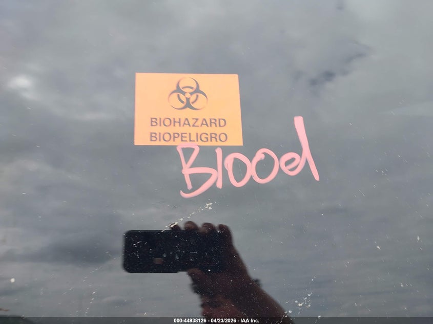 2020 Chevrolet Silverado VIN 1GC1YNEY9LF305751 IAAI salvage auction — BIOHAZARD/CHEMICAL, Salvage Title, sold $8,200 on 2026-07-10 (photo 6)