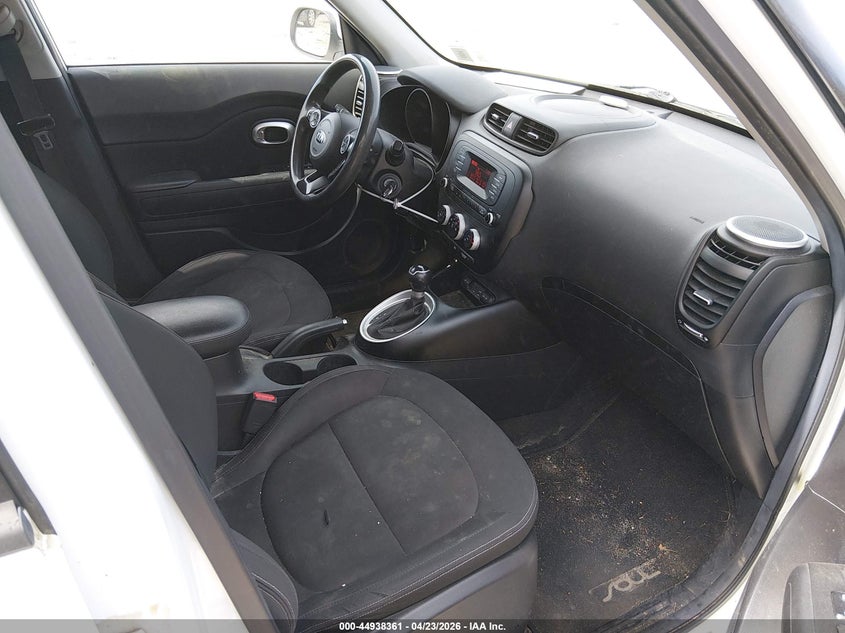 2015 Kia Soul VIN KNDJN2A21F7222385 IAAI salvage auction — NORMAL WEAR, Clear (New York), sold $800 on 2026-07-07 (photo 5)