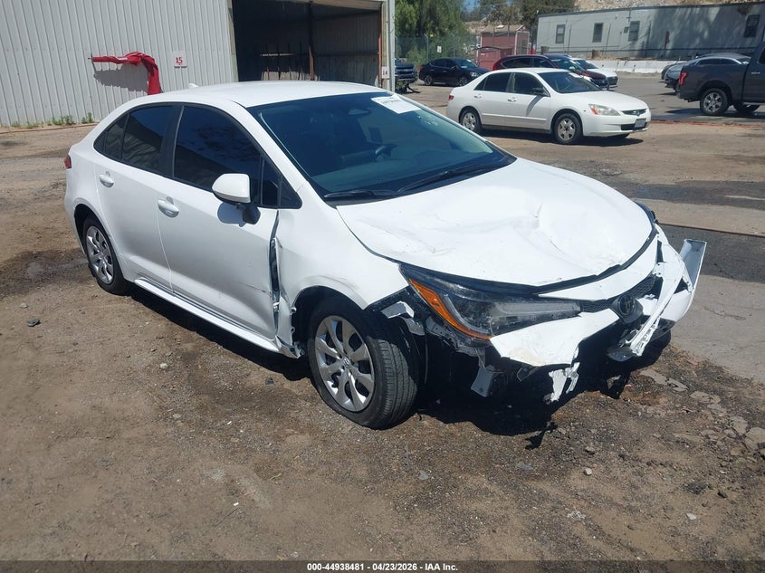 2026 Toyota Corolla VIN 5YFB4MDE5TP370400 IAAI salvage auction — FRONT END, Wait Title, sold $5,400 on 2026-07-27 (photo 1)