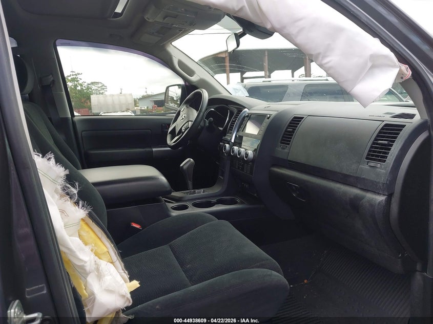 2020 Toyota Sequoia VIN 5TDBY5G15LS179781 IAAI salvage auction — FRONT END, Salvage (Hawaii), sold $11,000 on 2026-07-14 (photo 5)