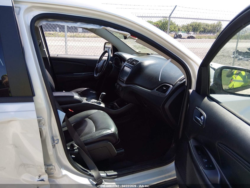 2017 Dodge Journey VIN 3C4PDDGG2HT703692 IAAI salvage auction — RIGHT SIDE, Salvage (Missouri), sold $1,300 on 2026-08-26 (photo 5)